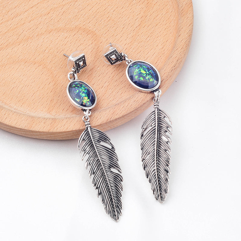 Wild gem-leaf pendant earrings