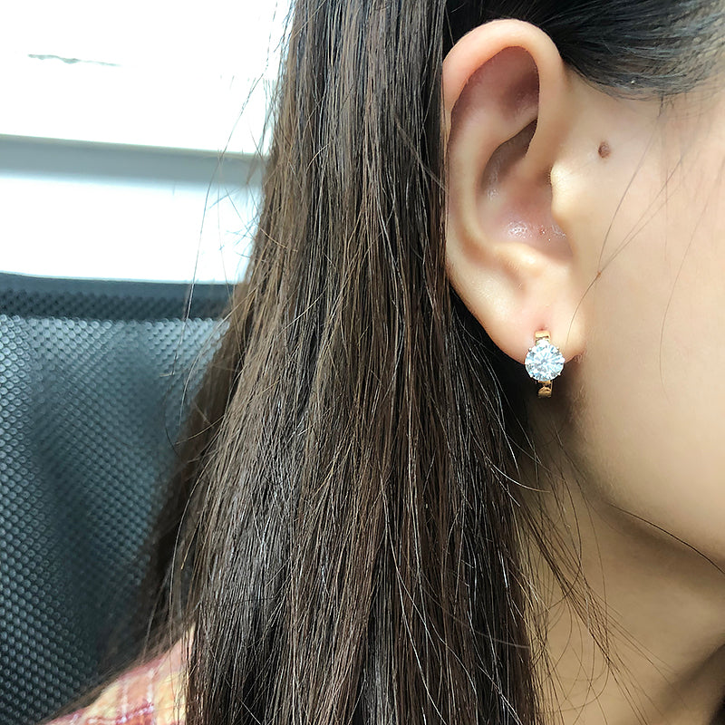 Women's Moissanite Earrings 18K Gold D Color