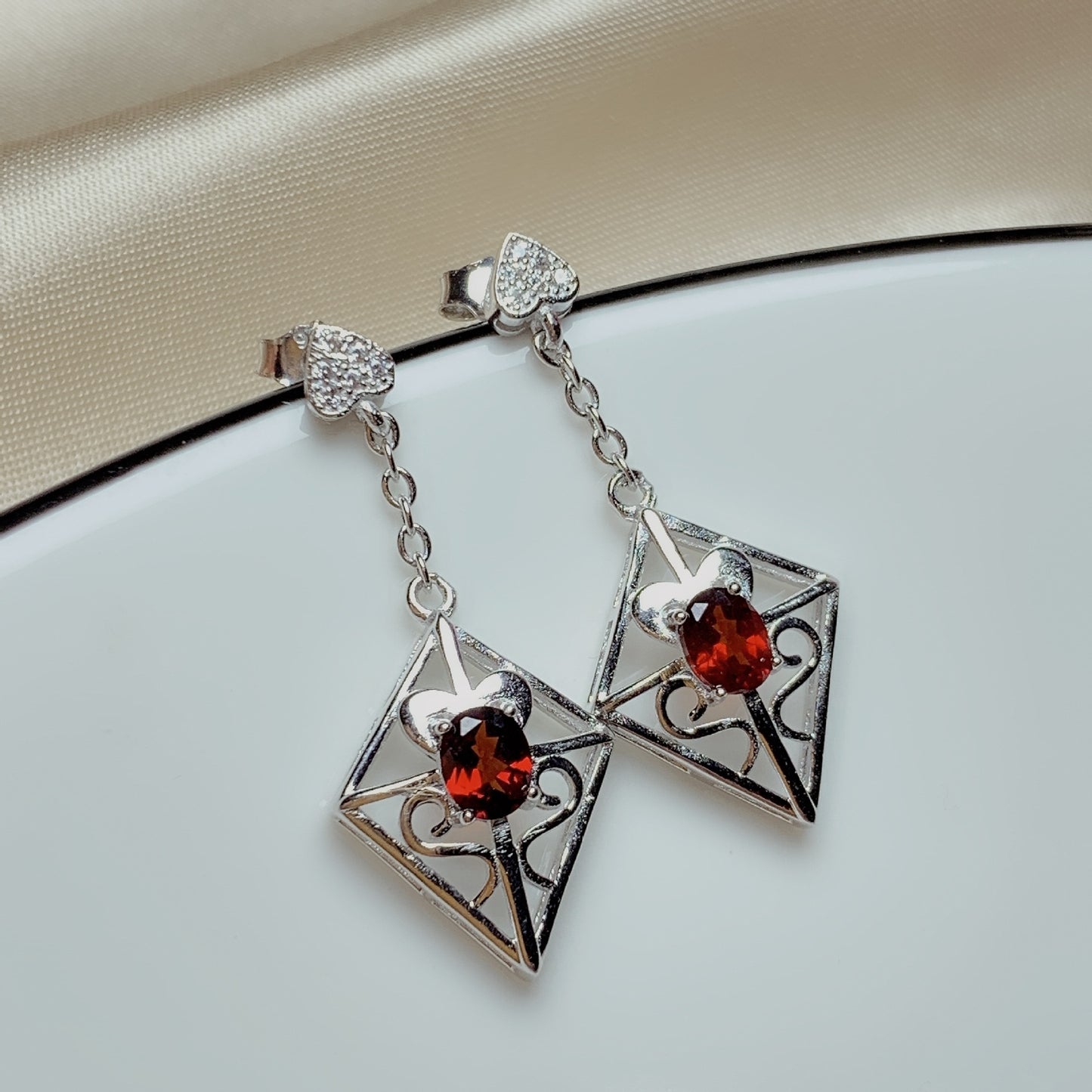 Natural Garnet Stud Earrings with 925 Silver Setting